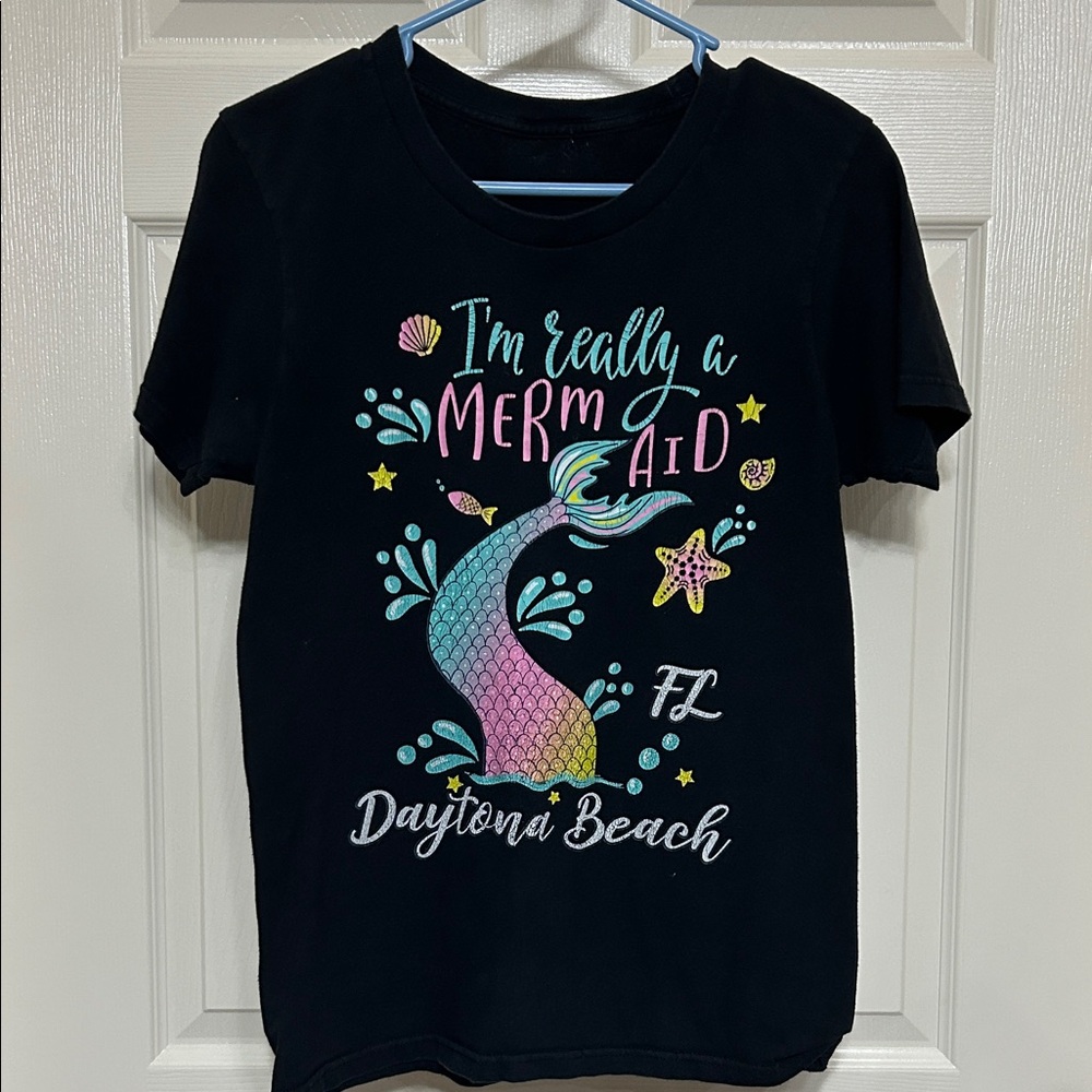 Black Mermaid Graphic Short Sleeve T-Shirt Daytona Beach Florida S or M